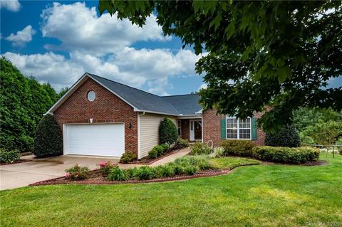 3493 Overbrook Dr, Conover, NC 28613 photo 2