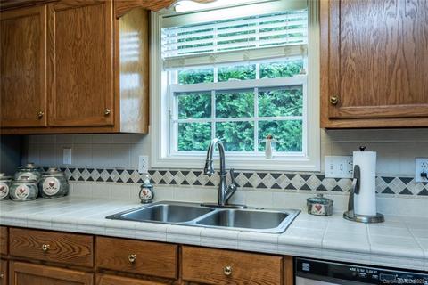 3493 Overbrook Dr, Conover, NC 28613 photo 42