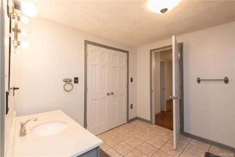 4265 Old Shelby Rd, Hickory, NC 28602 photo 26