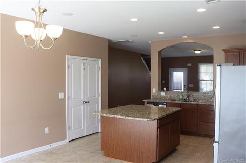 518 Eventide Dr, Moore, SC 29369 photo 8