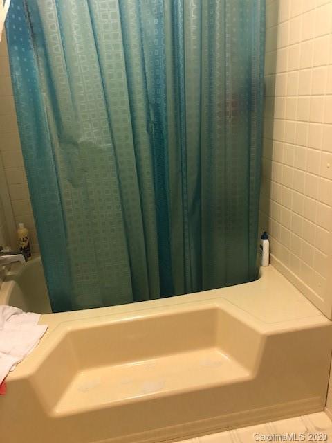 8817 Spring Meadow Dr, Hickory, NC 28601 photo 33
