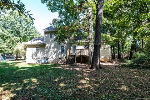 4051 Mattingly Dr, Hickory, NC 28602 photo 12