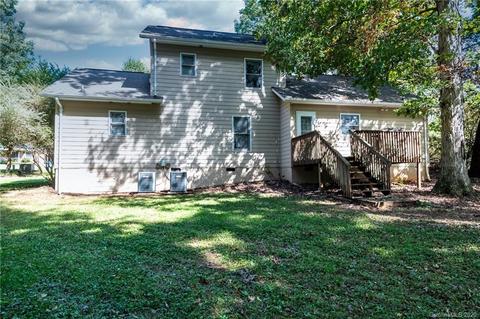 4051 Mattingly Dr, Hickory, NC 28602 photo 11
