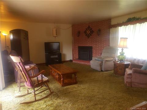 39 Dewey Ave, Canton, NC 28716 photo 11