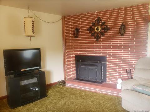 39 Dewey Ave, Canton, NC 28716 photo 12