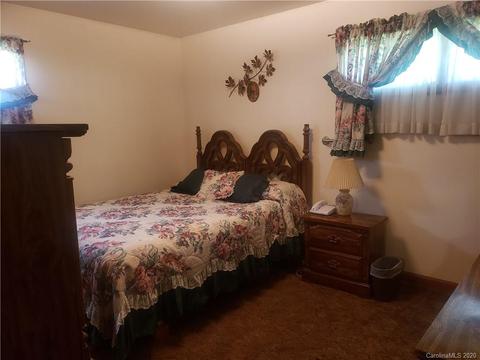 39 Dewey Ave, Canton, NC 28716 photo 16