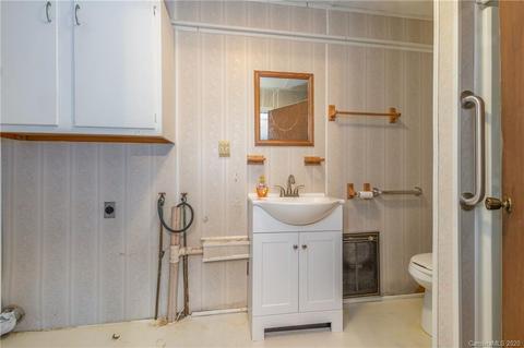 222 E Constance St, Columbus, NC 28722 photo 13