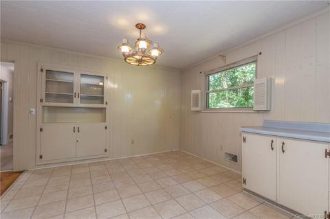 222 E Constance St, Columbus, NC 28722 photo 10