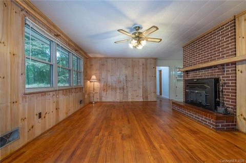 222 E Constance St, Columbus, NC 28722 photo 6