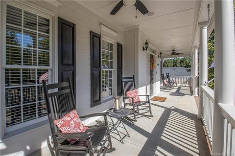 414 Esther Ct, Fort Mill, SC 29708 photo 2