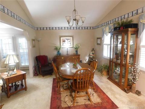 123 Crestview Ln, Morganton, NC 28655 photo 3