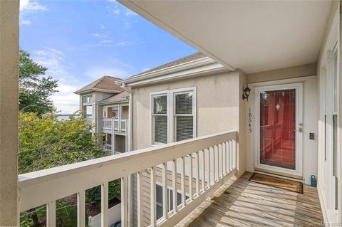 18645 Vineyard Point Ln, Cornelius, NC 28031 photo 2