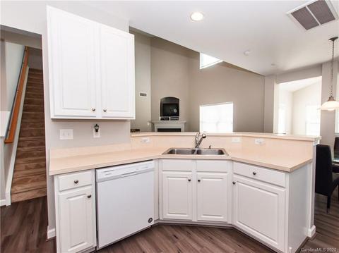 21627 Torrence Chapel Rd, Cornelius, NC 28031 photo 8