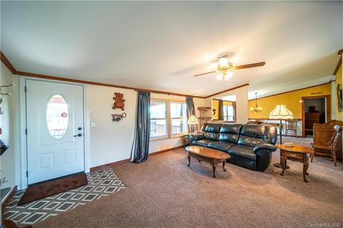 955 Pine Rd, Jefferson, SC 29718 photo 3