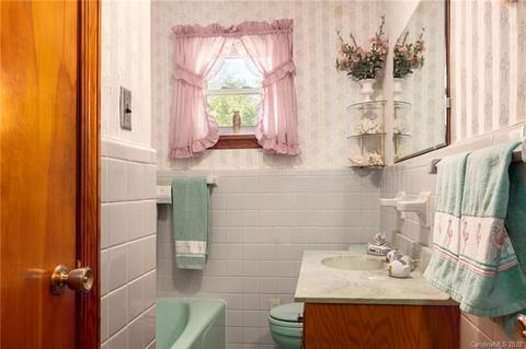 3600 Grapevine Rd, Marshall, NC 28753 photo 18