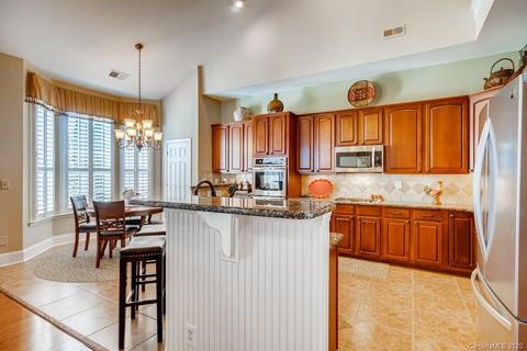 1025 Peridot Dr, Fort Mill, SC 29708 photo 10