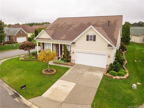1025 Peridot Dr, Fort Mill, SC 29708 photo 2