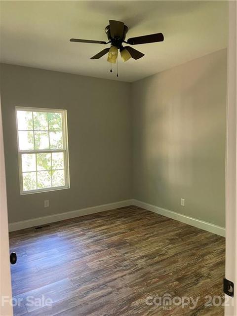 324 Eagle Creek Rd, Clover, SC 29710 photo 13