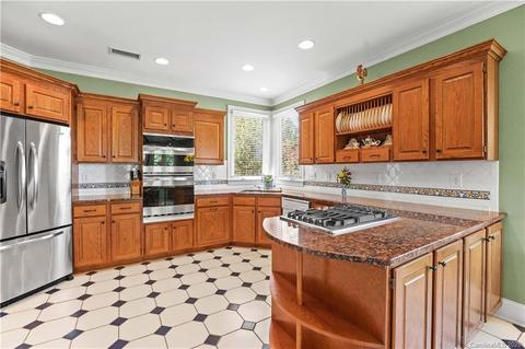 20350 Pinehurst Dr, Cornelius, NC 28031 photo 18