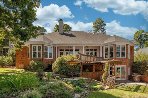 20350 Pinehurst Dr, Cornelius, NC 28031 photo 2