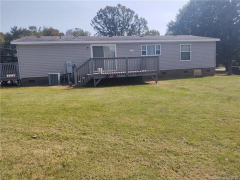136 Arrowbrook Rd, Harmony, NC 28634 photo 2