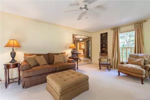 902 2nd Avenue Ne Dr NE, Conover, NC 28613 photo 18