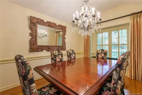 902 2nd Avenue Ne Dr NE, Conover, NC 28613 photo 4