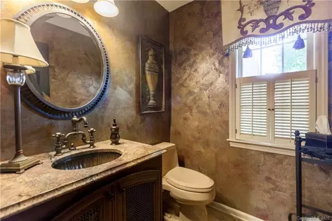 902 2nd Avenue Ne Dr NE, Conover, NC 28613 photo 23