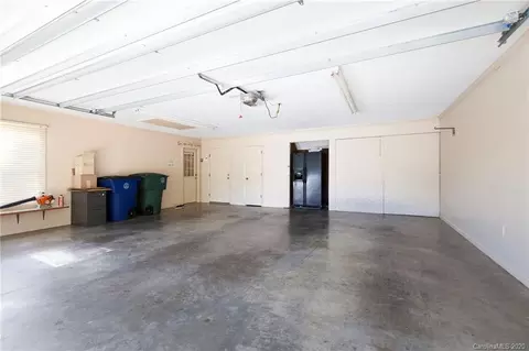 902 2nd Avenue Ne Dr NE, Conover, NC 28613 photo 31