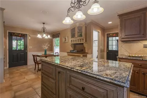902 2nd Avenue Ne Dr NE, Conover, NC 28613 photo 8