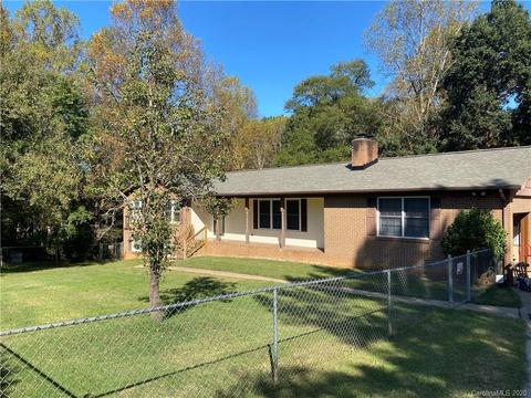 2306 Berwick Rd, Shelby, NC 28152 photo 4