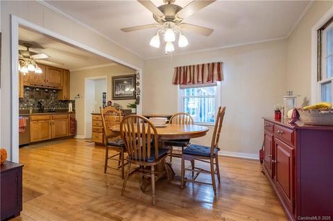 104 Crestview Ln, Morganton, NC 28655 photo 2