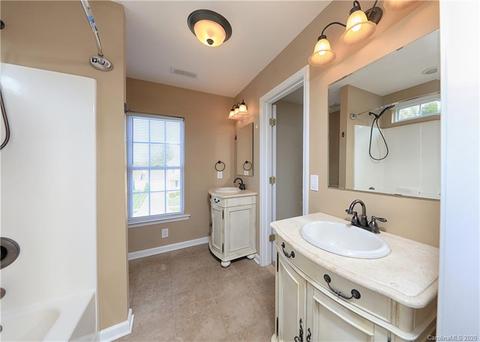10829 Traders Ct, Davidson, NC 28036 photo 8