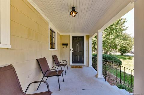 302 E 18th St, Kannapolis, NC 28083 photo 4