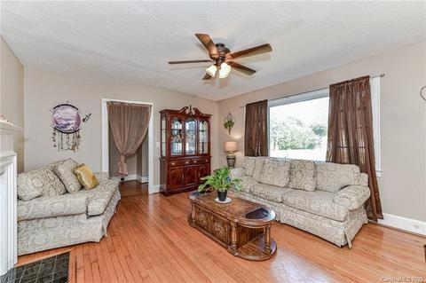302 E 18th St, Kannapolis, NC 28083 photo 5