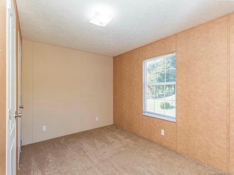 99 Terrell Rd, Clyde, NC 28721 photo 10