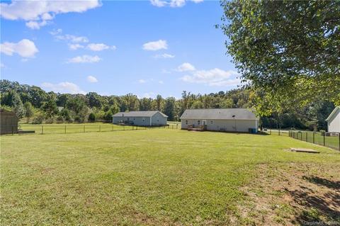 2596 Easter St, Maiden, NC 28650 photo 3
