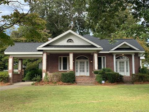 402 Main St S, Bethune, SC 29009 photo 3