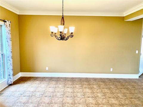 2427 Silverthorne Dr, Monroe, NC 28110 photo 5