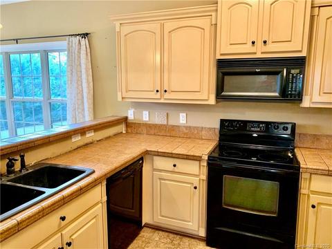 2427 Silverthorne Dr, Monroe, NC 28110 photo 11