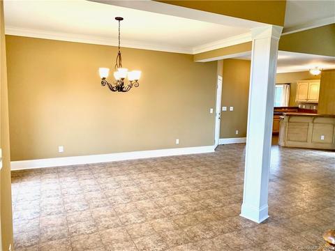 2427 Silverthorne Dr, Monroe, NC 28110 photo 4
