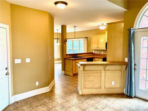 2427 Silverthorne Dr, Monroe, NC 28110 photo 9