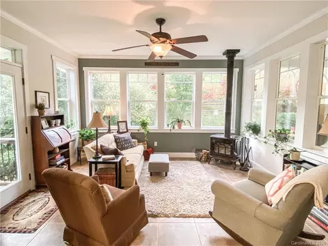 569 Golf Course Rd, Clyde, NC 28721 photo 5