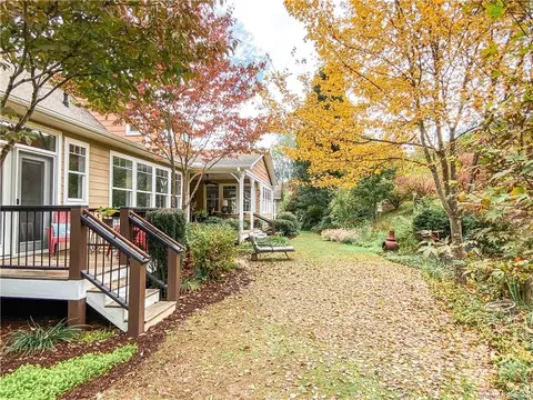 569 Golf Course Rd, Clyde, NC 28721 photo 18