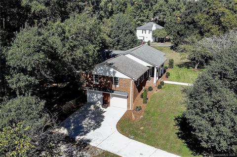 560 Crestside Dr SE, Concord, NC 28025 photo 4