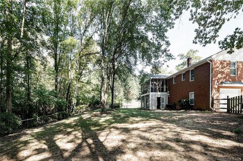 560 Crestside Dr SE, Concord, NC 28025 photo 6
