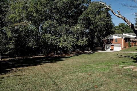 560 Crestside Dr SE, Concord, NC 28025 photo 5
