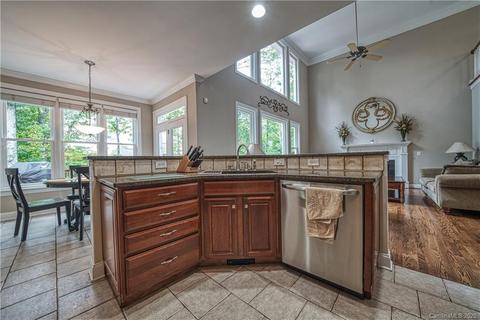 18738 Floyd Ct, Davidson, NC 28036 photo 17