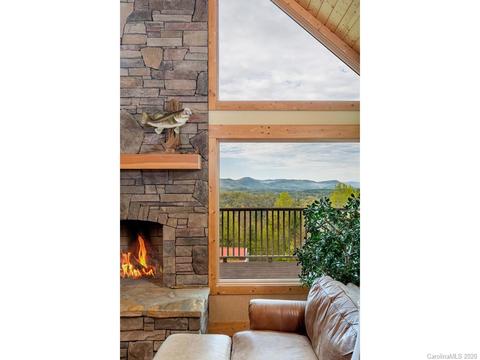 24 Bobcat Ln, Fairview, NC 28730 photo 5