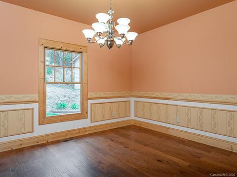 24 Bobcat Ln, Fairview, NC 28730 photo 13